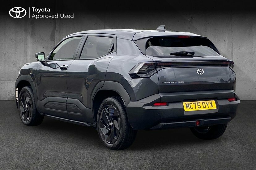Toyota Urban Cruiser 61Kwh Design Suv 174 Ps Grey #4