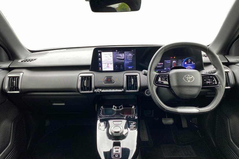 Toyota Urban Cruiser 61Kwh Design Suv 174 Ps Grey #5