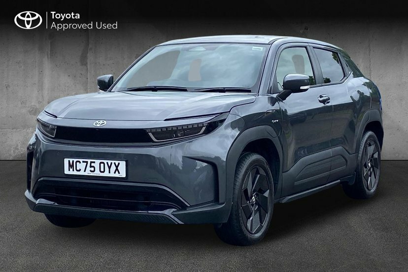 Toyota Urban Cruiser 61Kwh Design Suv 174 Ps Grey #3