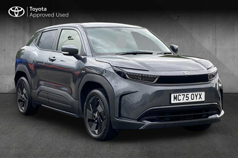 Toyota Urban Cruiser 61Kwh Design Suv 174 Ps Grey
