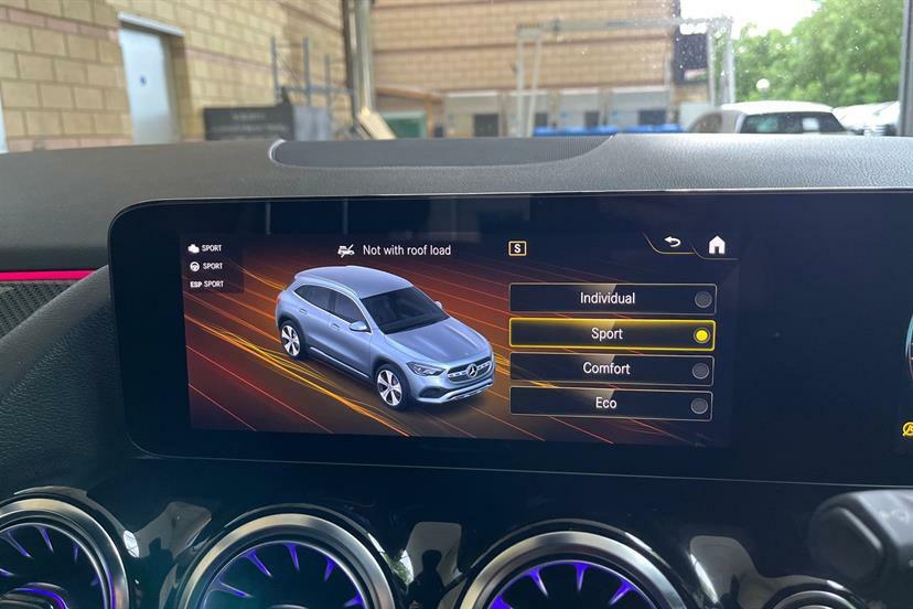 Mercedes-Benz GLA Class Amg Black #27