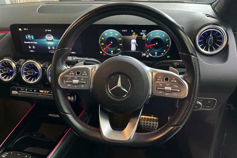 Mercedes-Benz GLA Class Amg Black #31