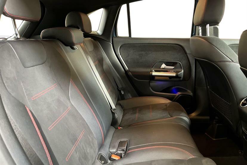 Mercedes-Benz GLA Class Amg Black #10