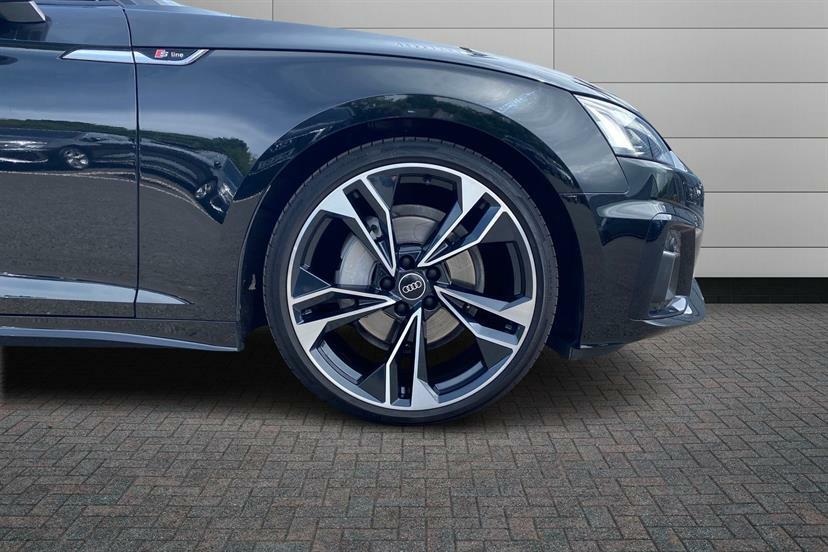 Audi A5 40 Tfsi 204 Edition 1 S Tronic Comfortsound Black #4