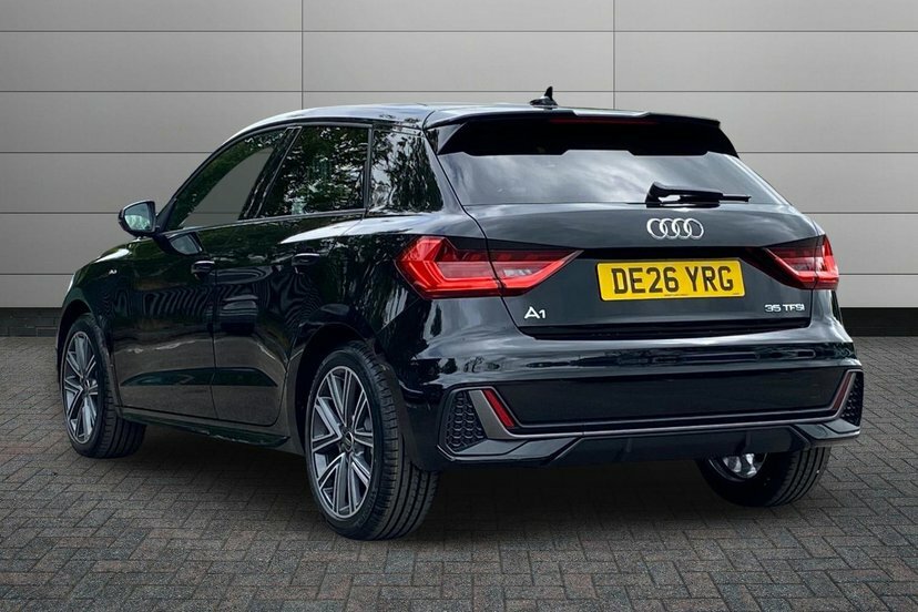 Audi A1 1.5 Tfsi 35 S Line Sportback S Tronic DE26YRG Black #3