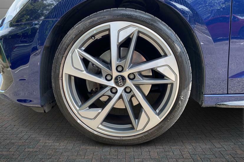 Audi A3 35 Tfsi Black Edition S Tronic Blue #5