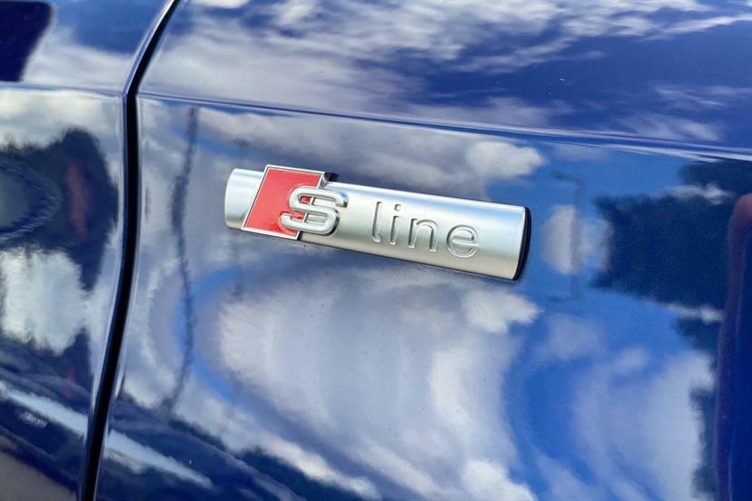 Audi A3 1L S Line Blue #39