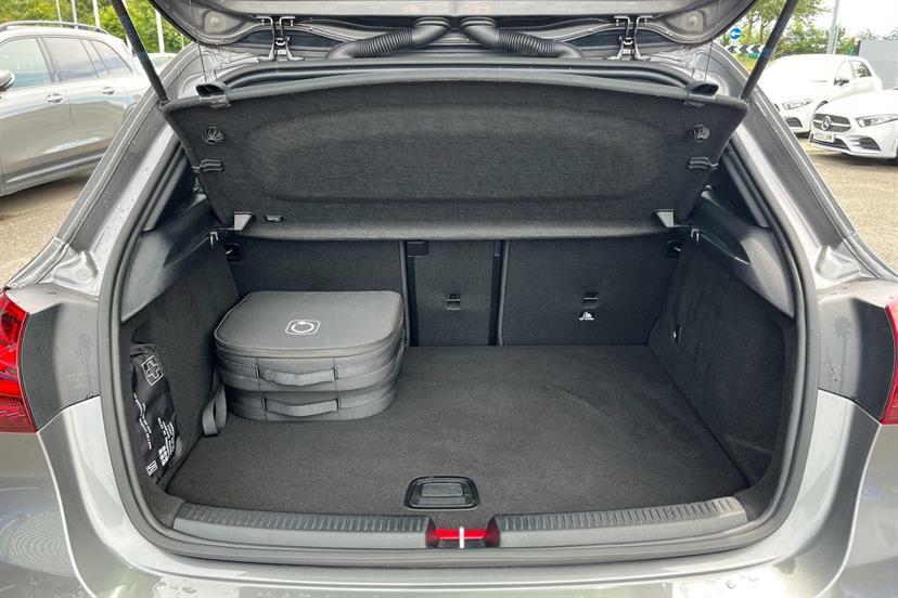 Mercedes-Benz A Class A200 Amg Line Executive Black #13