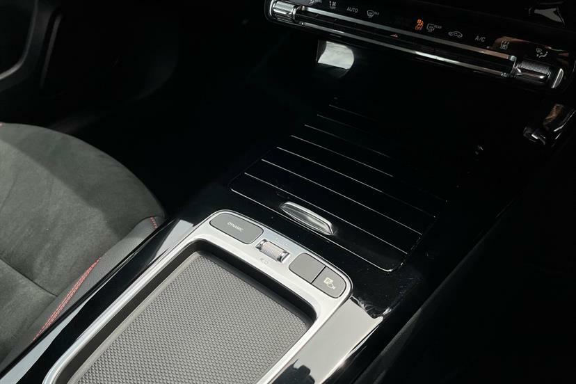 Mercedes-Benz A Class A200 Amg Line Executive Black #8