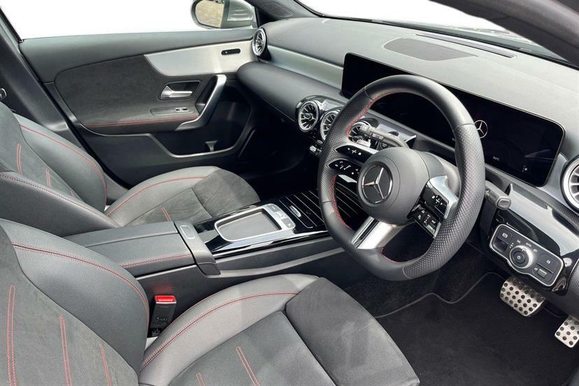 Mercedes-Benz A Class A200 Amg Line Executive Black #5