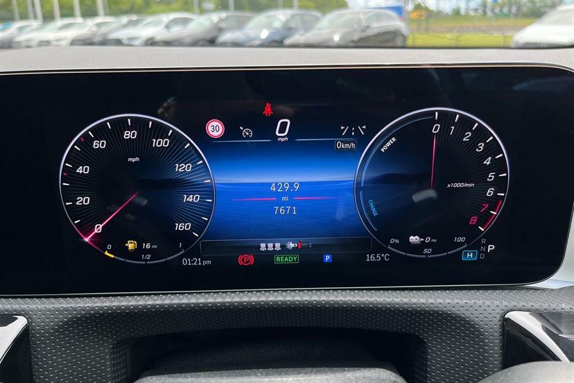 Mercedes-Benz A Class A200 Amg Line Executive Black #6