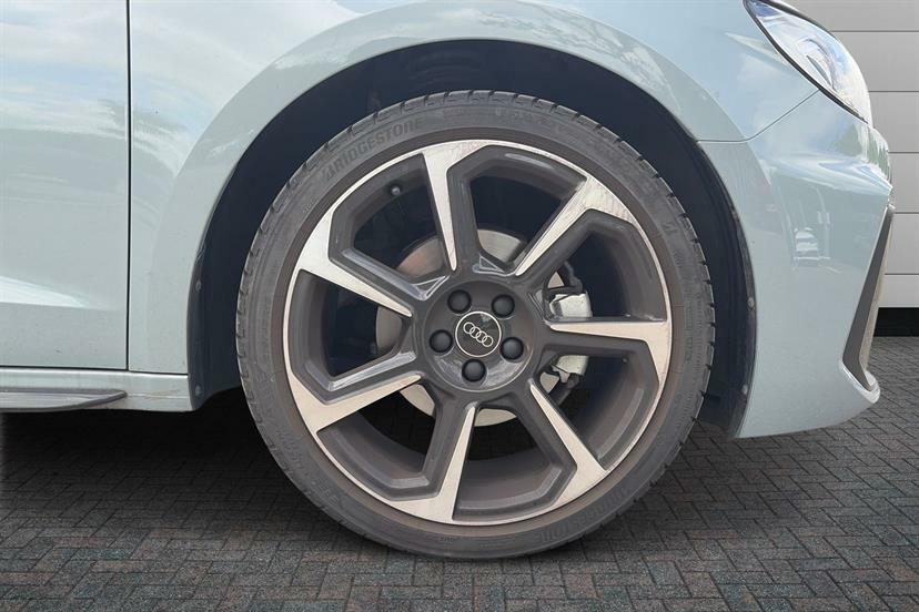 Audi A1 35 Tfsi Black Edition S Tronic Grey #5
