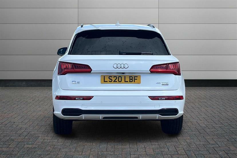 Audi Q5 Black Edition White #10