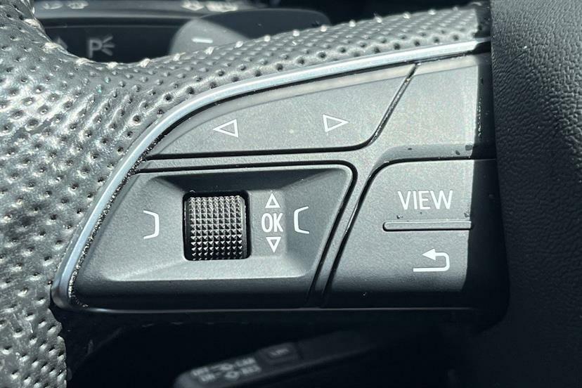 Audi Q5 Black Edition White #13