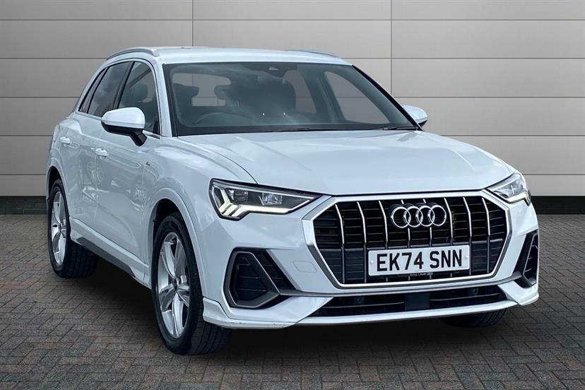 Audi Q3 35 Tfsi S Line S Tronic Leather White