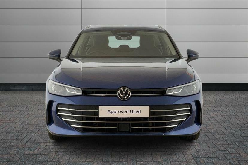 Volkswagen Passat R-line Black #7