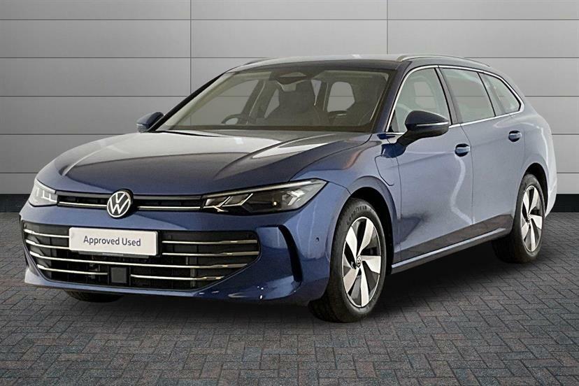 Volkswagen Passat R-line Black #14