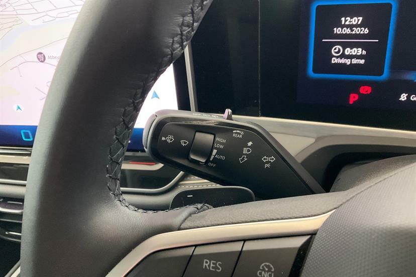 Volkswagen Passat R-line Black #27