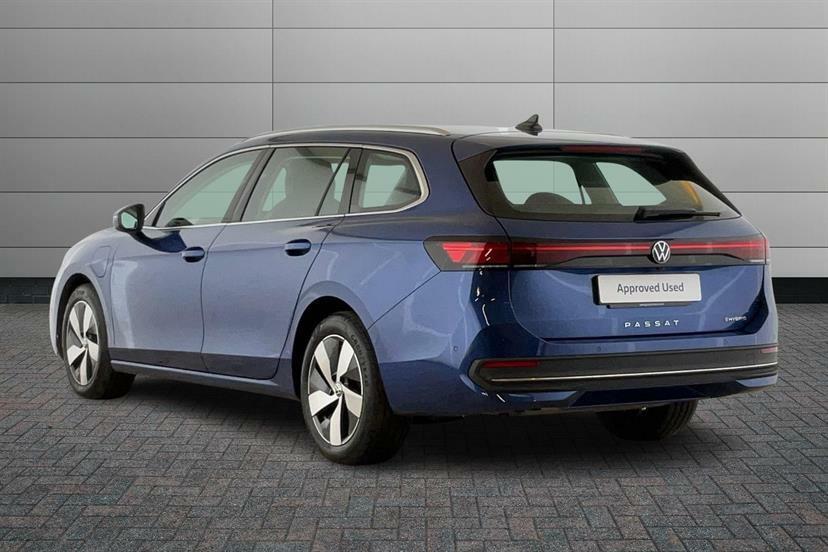 Volkswagen Passat 1.5 Tsi Ehybrid Life Dsg Blue #3