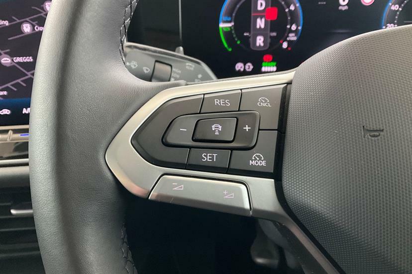 Volkswagen Passat R-line Black #19