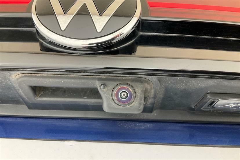 Volkswagen Passat R-line Black #34