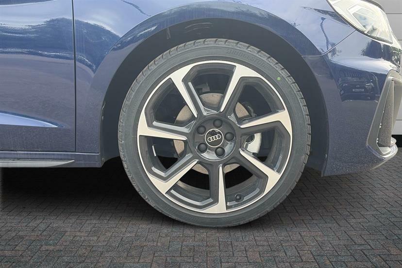 Audi A1 35 Tfsi Black Edition S Tronic Blue #5