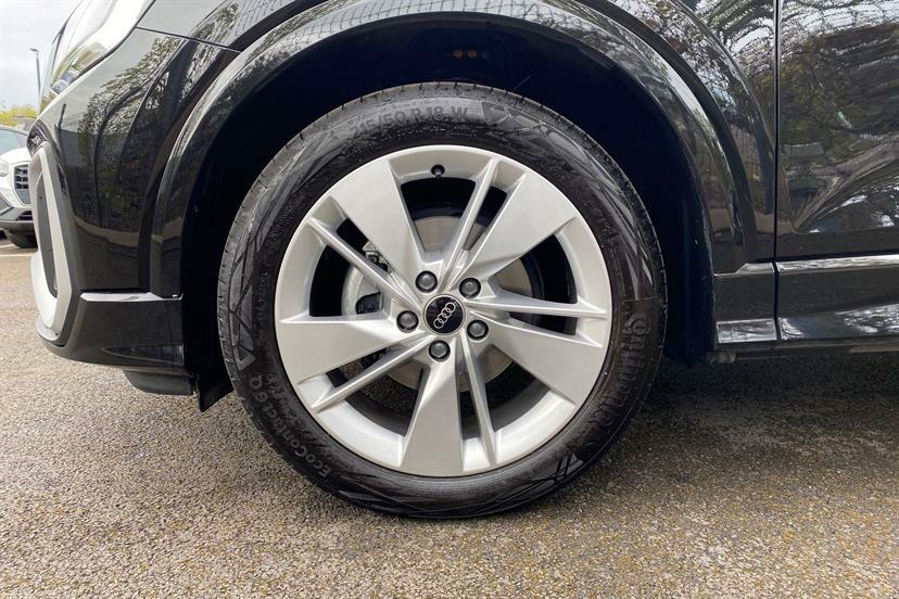 Audi Q2 35 Tfsi S Line Tech Black #44