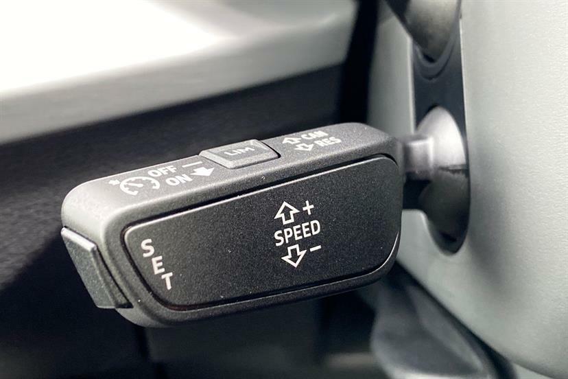 Audi Q2 35 Tfsi S Line Tech Black #22
