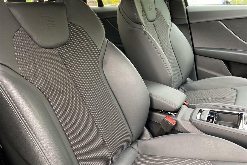 Audi Q2 35 Tfsi S Line Tech Black #18