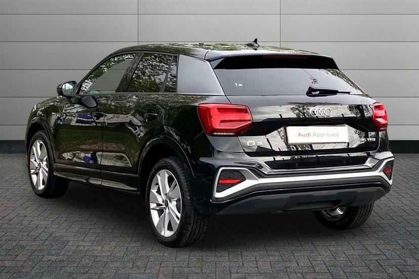 Audi Q2 35 Tfsi S Line S Tronic Black #2