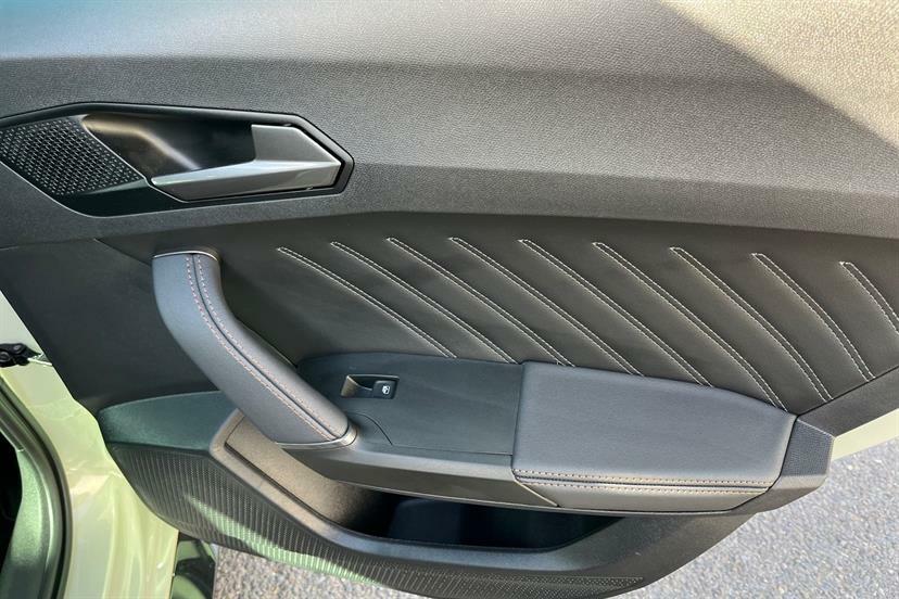 Cupra Leon 1.5 Etsi 150 V3 Dsg Black #23