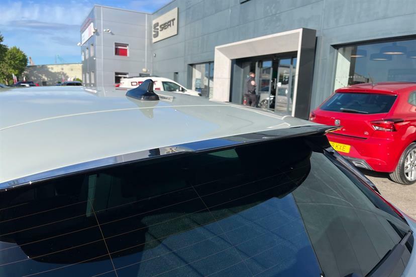 Cupra Leon 1.5 Etsi 150 V3 Dsg Black #18