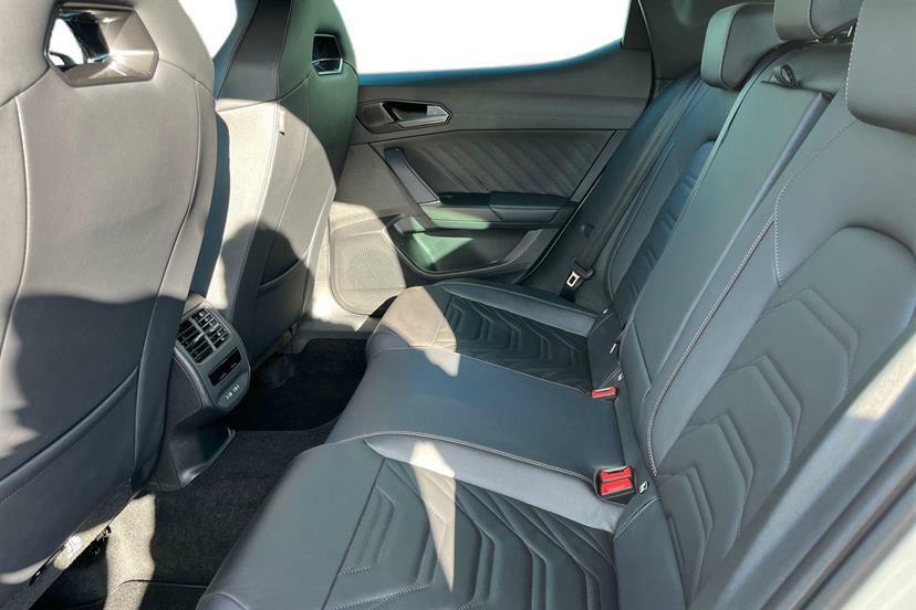 Cupra Leon 1.5 Etsi 150 V3 Dsg Black #9