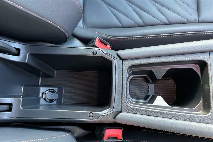 Cupra Leon 1.5 Etsi 150 V3 Dsg Black #27