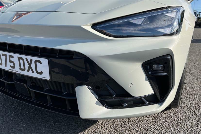 Cupra Leon 1.5 Etsi 150 V3 Dsg Black #16