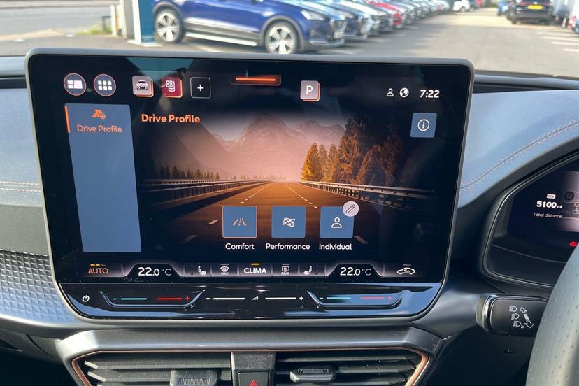 Cupra Leon 1.5 Etsi 150 V3 Dsg Black #43