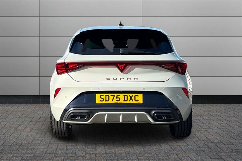 Cupra Leon 1.5 Etsi 150 V3 Dsg Black #10