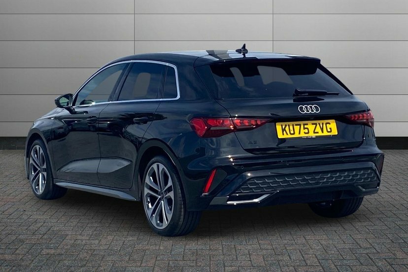 Audi A3 1.5 Tfsi S Line Sportback S Tronic 150 KU75ZVG Black #3