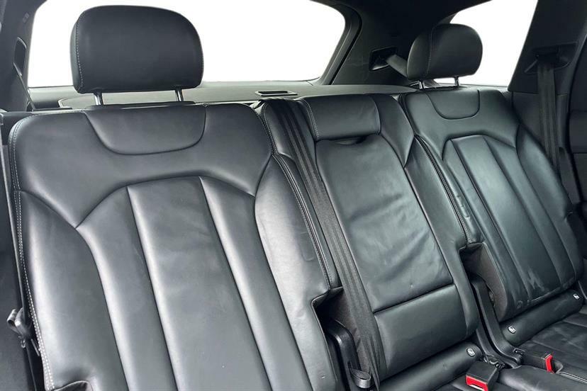 Audi Q7 3L Black Edition Grey #7