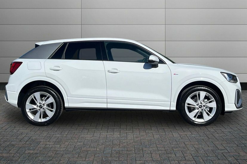 Audi Q2 1.5 Tfsi Cod 35 S Line Suv 150 White #4