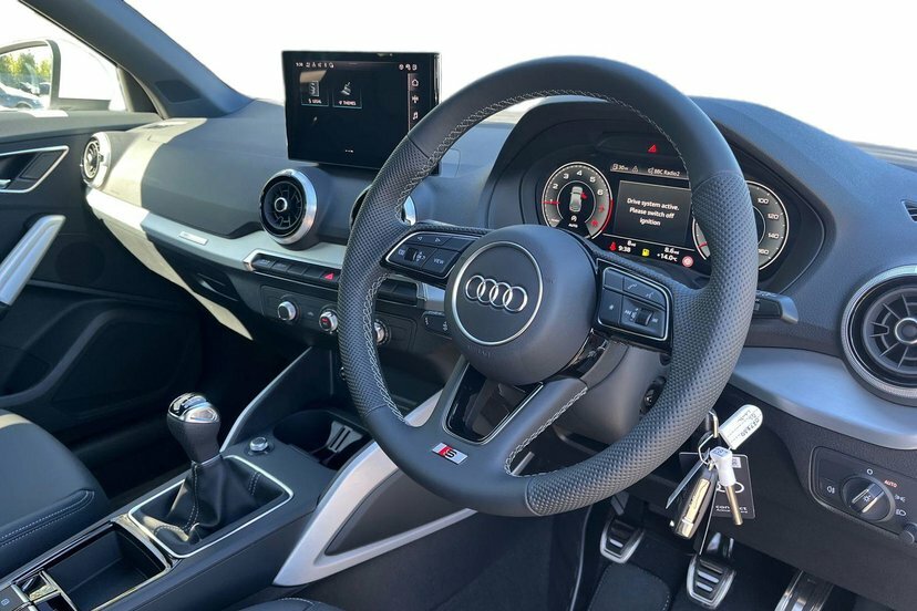 Audi Q2 1.5 Tfsi Cod 35 S Line Suv 150 White #6