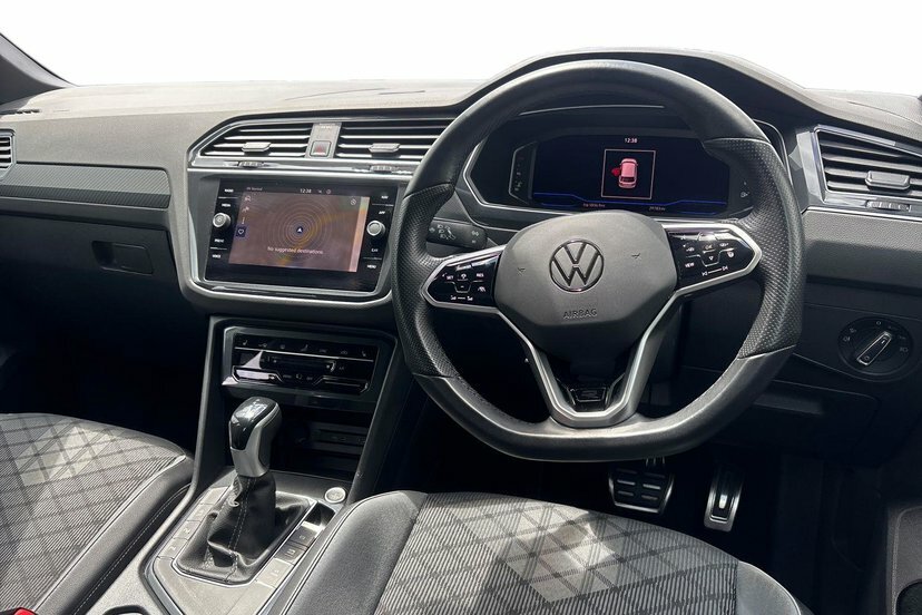 Volkswagen Tiguan 2.0 Tdi R-line Suv Dsg 150 Ps VK72PZP White #6