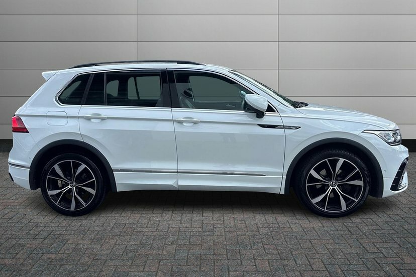 Volkswagen Tiguan 2.0 Tdi R-line Suv Dsg 150 Ps VK72PZP White #4