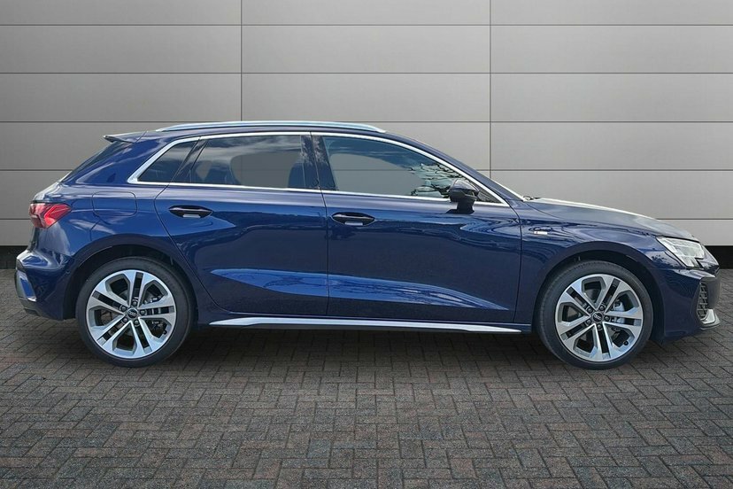 Audi A3 1.5 Tfsie S Line Sportback Plug-in Hybr DF26GPK Blue #4
