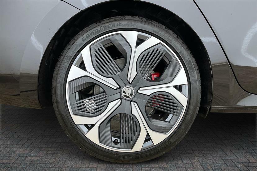 Skoda Octavia 2.0 Tsi Vrs Dsg Black #3