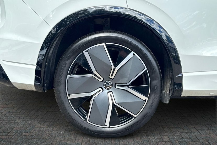 Volkswagen Tiguan 1.5 Etsi Mhev R-line Suv Hybrid Dsg 15 MH75ODX White #5