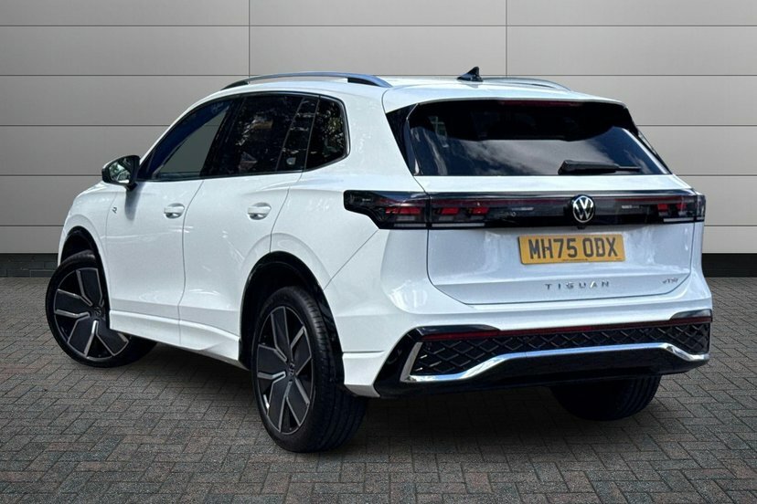 Volkswagen Tiguan 1.5 Etsi Mhev R-line Suv Hybrid Dsg 15 MH75ODX White #3