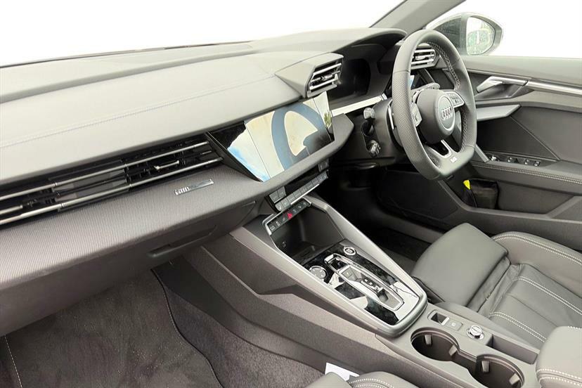 Audi A3 1.5 Tfsi E 204 Black Ed S Tronic Tech Pack Black #2