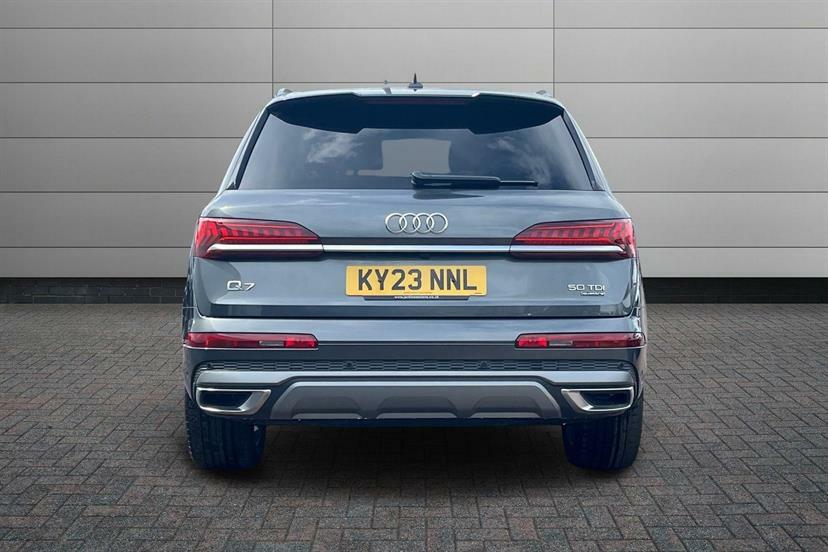 Audi Q7 S Line Black #10