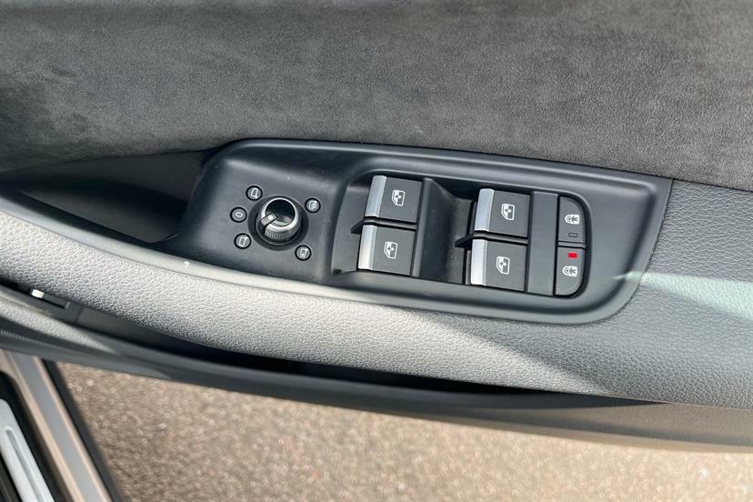 Audi Q7 S Line  #13